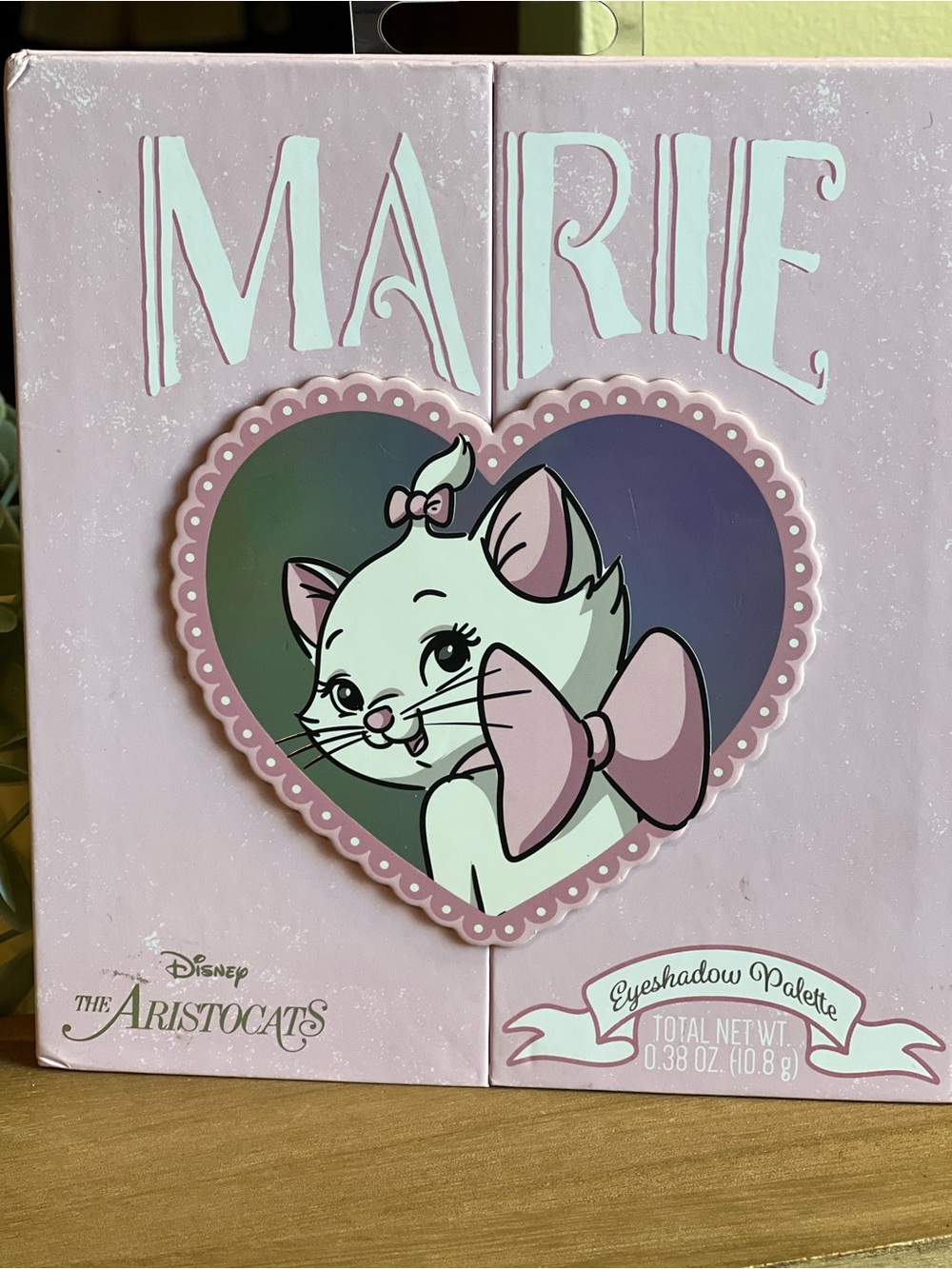 Disney Marie Pink Cat Eyeshadow Compact